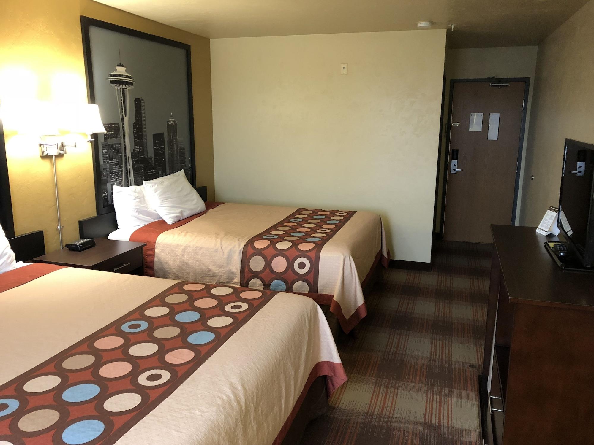Super 8 By Wyndham Motel